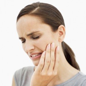 cracked-and-broken-tooth-pain