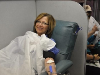Smiles by Design staff donating blood to United Blood Services